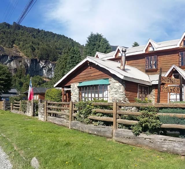 Hosteria Rayen La Junta Exterior photo